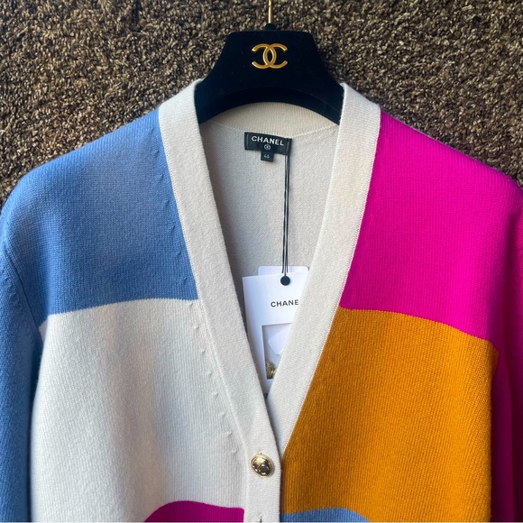 CHANEL 20K Cashmere Cardigan 46 / S-M NWT - Picture 2 of 14